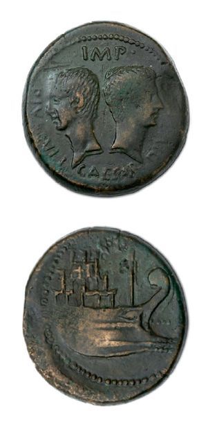 null Dupondius de Vienne (28-27 av. J.-C.).
Têtes nues adossées de César et Octave....