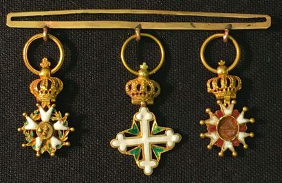 null Italy, Ancient States, gala bar with three gold and enamel reductions: Tuscany,...