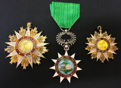 null Libéria - Lot de trois: Ordre des Pionniers du Libéria, fondé en 1955, étoile...