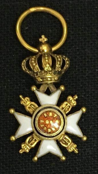 null Norvège - Ordre de Saint-Olaf, fondé en 1847, miniature d'une croix de chevalier...