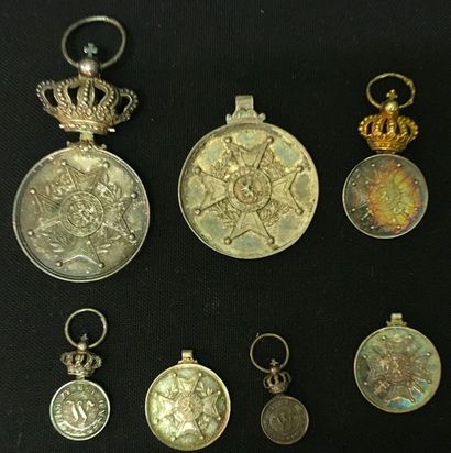 null Netherlands - Order of Orange-Nassau, set of seven silver medals of the Order,...