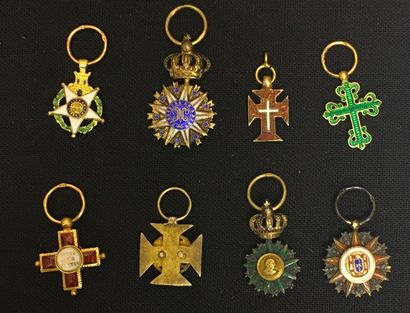 null Portugal - Set of eight miniatures without ribbon: Order of the Tower and Sword,...