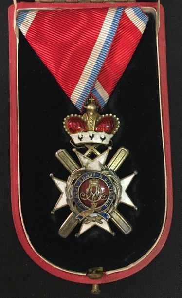 null Serbie - Ordre de la Croix de Takovo, fondé en 1865, croix de chevalier en vermeil...