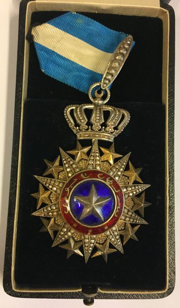 null France (Sultanat de Tadjourah) - Ordre du Nichan el Anouar, fondé en 1887, bijou...