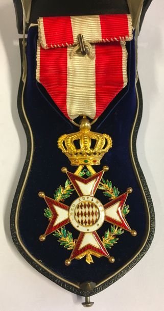null Monaco - Ordre de Saint-Charles, fondé en 1858, croix d'officier en or et émail...