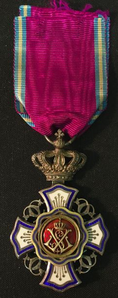null Belgique - Ordre du Lion, croix de chevalier en argent, vermeil et émail, ruban.
64...