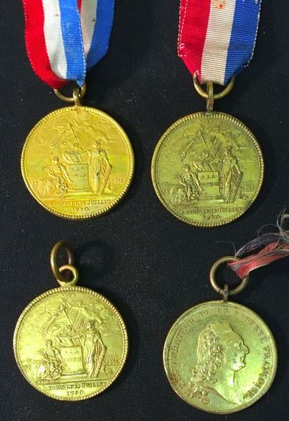 null Fête de la Fédération, 14 July 1790, set of three portable medals in gilt bronze...