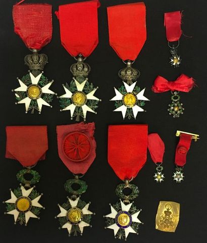 null Ordre de la Légion d'honneur, lot de dix pièces avec ruban.
- Six étoiles en...