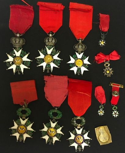 null Order of the Legion of Honour, set of ten pieces with ribbon.
- Six stars in...