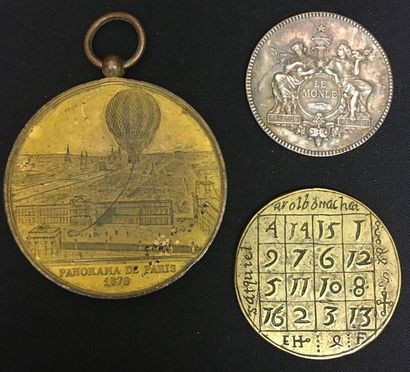 null 1870-1871, lot de trois médailles: Panorama de Paris 1878, grande médaille portable...