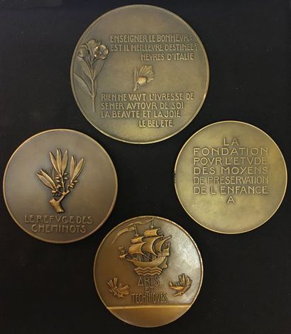 null Paul-Marcel Dammann, set of four medals in patinated bronze: Gabriel Faure,...