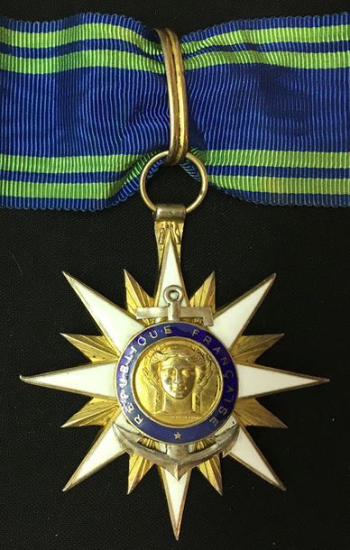 null Ordre du Mérite maritime, fondé en 1930, bijou de commandeur en vermeil et émail...