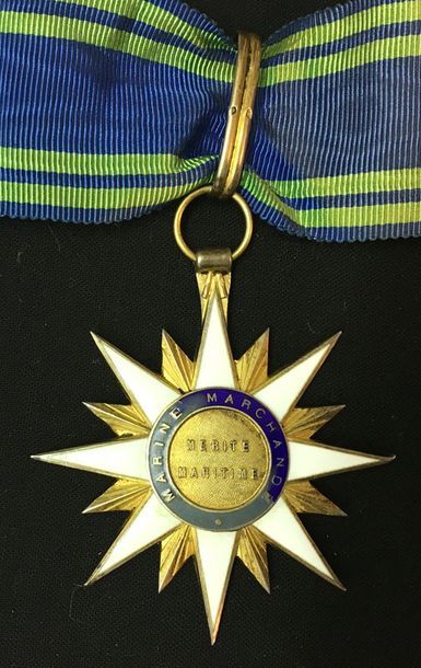 null Ordre du Mérite maritime, fondé en 1930, bijou de commandeur en vermeil et émail...