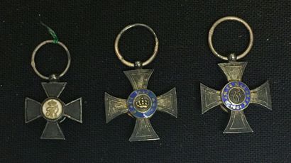 null Allemagne, royaume de Prusse - Lot de trois miniatures: une croix de l'ordre...