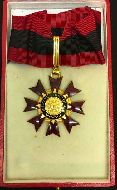 null Congo (Brazzaville) - Ordre du Mérite
Congolais, bijou de commandeur en bronze...