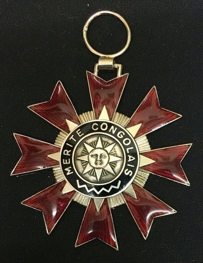 null Congo (Brazzaville) - Ordre du Mérite
Congolais, étoile de chevalier en bronze...
