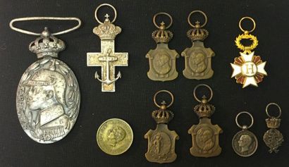 null Espagne - Lot de neuf miniatures: une croix de l'ordre hospitalier de Saint-Jean-Baptiste...