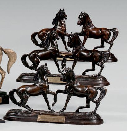 null Four statuettes of horses in patinated metal: Prix at Auteuil in 2007 and at...