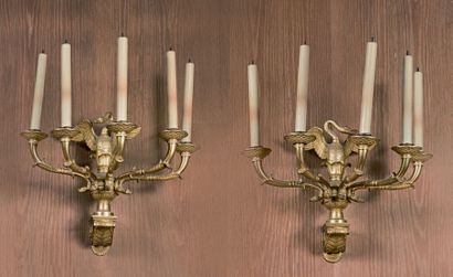 null Pair of large gilt bronze sconces with five arms of lights in horns of plenty...