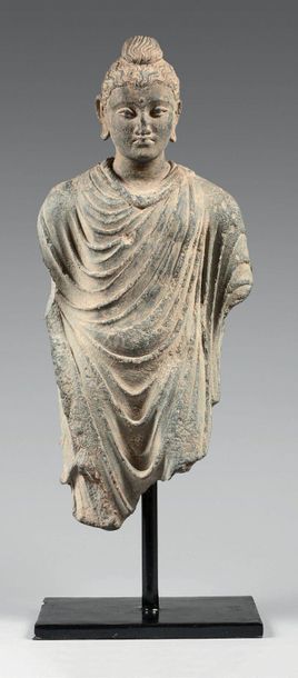 INDE - GANDHARA, ART GRÉCO-BOUDDHIQUE, IIE/IVE SIÈCLE 
Fragmentary standing Buddha...