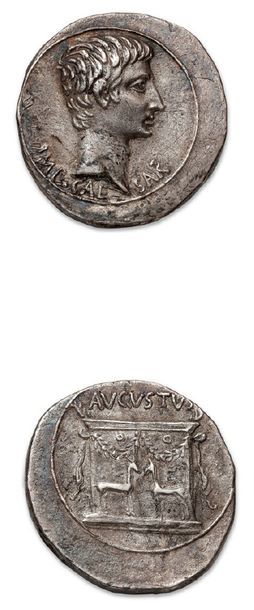 null Cistophorus Ephesus (24-20 BC) Bare head
of Augustus on the right.
R/ Altar...