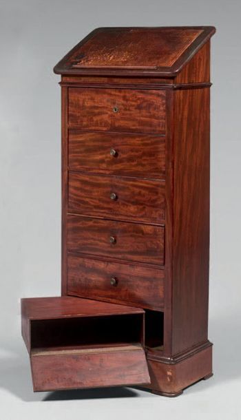 null Stand-up writing case, opening to one drawer and five lockers in solid mahogany...