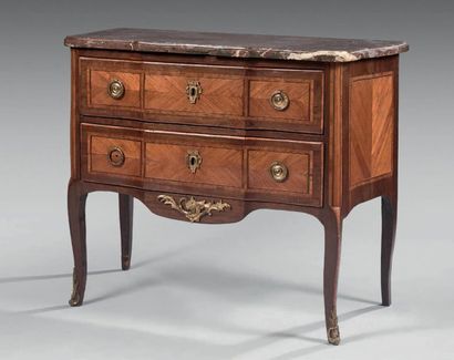 null Chest of drawers in rosewood veneer on amaranth background with a slightly protruding...