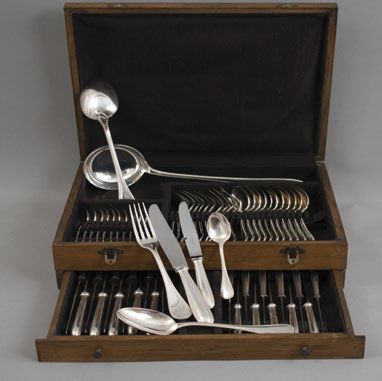 null Silver-plated metal cutlery set, beaded edge, Christofle.
Includes: twelve large...