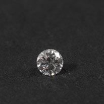 null -Round brilliant cut diamond on paper.
Accompanied by an EGL certificate No...