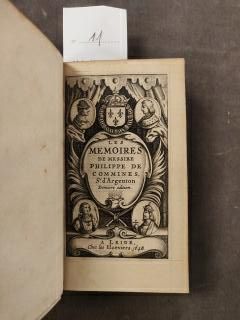 COMMINES (Philippe de) Les Memoires. À Leide, chez les Elzeviers. 1648. In-12, (22)-763...
