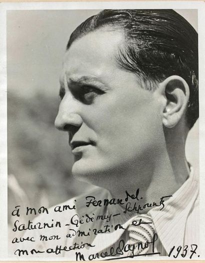 PAGNOL (Marcel) Portrait photographique. 1937. Tirage 28 x 22 cm. Encadrement sous...