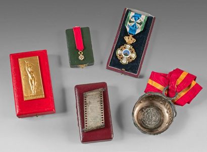 null HONOURS, AWARDS AND GIFTS. - 11 pieces.
- "AVIATION" (n.d., medal with mention...