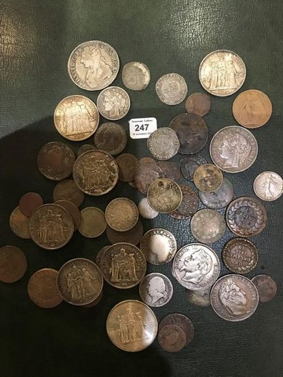 Lot de 58 monnaies en cuivre principalement...