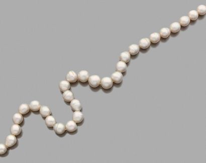 null Set comprising: a necklace of thirty-four baroque cultured pearls, the ball...