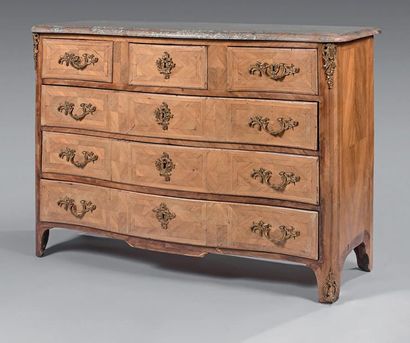 null Large chest of drawers with curved rosewood and amaranth veneer front, opening...