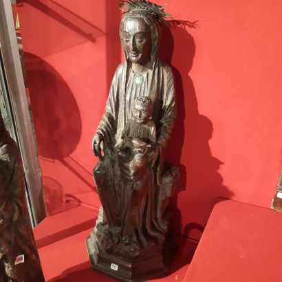 null Statue of Virgin and Child in Majesty in oak, formerly polychrome, decorated...