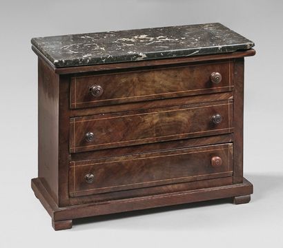 null Mahogany "master" chest of drawers with three drawers. Grey marble top.
19th...