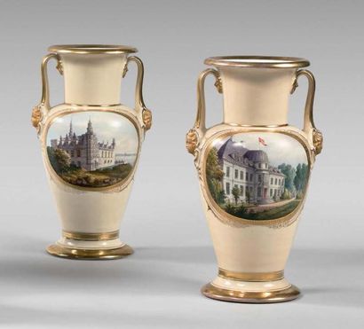 Allemagne Paire de vases à décor polychrome de châteaux (dont celui de Sterlitz)...