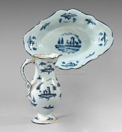 MIDI, La Tour d'Aigues 
Jug and its basin decorated in blue monochrome with towers...