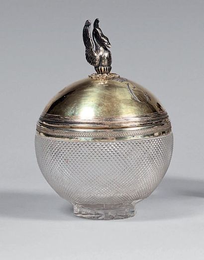 CATHERINE DE WURTEMBERG (?) 
Sugar bowl covered in guilloché crystal, the underside...
