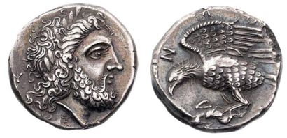 ITALIE Locres (326-300 av. J.-C.). Statère. 7,61g. Tête laurée de Zeus à droite....