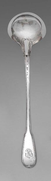 null Silver ladle, model filets, the spatula monogrammed.
Paris, 1787.
(Slight dents...