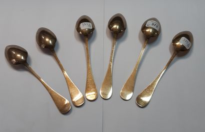 null Six tea spoons in vermeil 800 thousandths, model baguette underlined by a pearled...