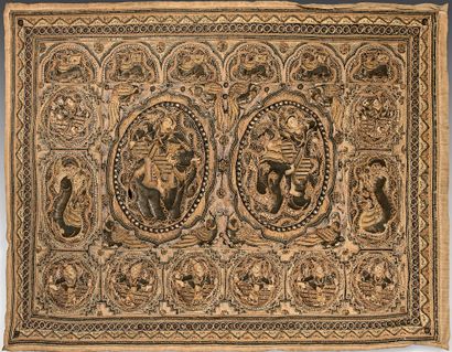 BIRMANIE - Début du XXe siècle 
Tapestry (kalaga) in silk embroidered with gold thread,...