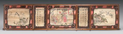 CHINE - XIXe siècle 
Panneau de forme rectangulaire en bois ajouré des noeuds sans...