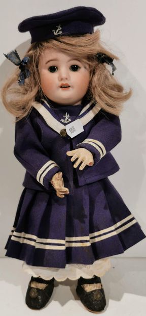 null Petite poupée française, avec tête en biscuit, bouche ouverte, marquée « SFBJ...