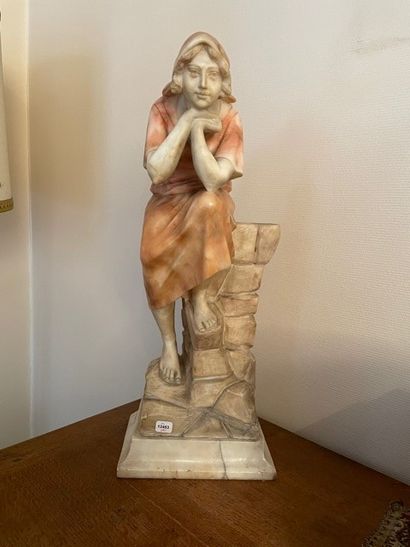 null Sculpture jeune fille bretonne assise sur une colonne en albâtre de couleur...