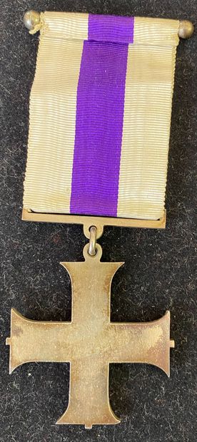 null Royaume-Uni - «Military Cross», créée en 1914, croix en argent au chiffre de...