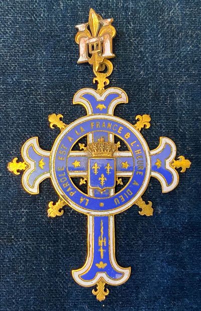 null Cross of the partisans of the Count of Chambord, type in the shape of Latin...