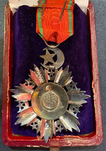 null Turquie - Ordre du Medjidé, fondé en 1852, insigne de 4e classe (officier) en...
